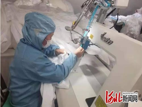 及時 河北寧晉防護(hù)服生產(chǎn)企業(yè)獲100萬元支持