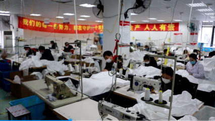 為了讓這家日均生產(chǎn)3000套防護(hù)服上海企業(yè)正常運(yùn)轉(zhuǎn)!公安上門蹲點(diǎn)幫困&hellip;