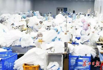 關注|防護服生產(chǎn)保衛(wèi)戰(zhàn)!記者探訪生產(chǎn)車間