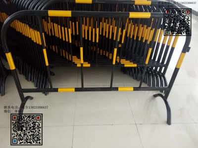 深圳各類交通產(chǎn)品生產(chǎn)廠家移動鐵馬,施工護(hù)欄,基坑護(hù)欄廠家